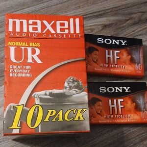 Maxell Audio Cassette 10-Pack - Bonus 2 Sony HF